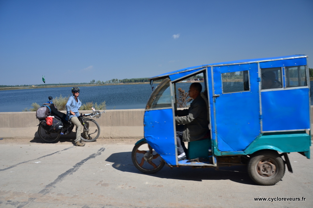 Fan de tricycles en Chine ! Sans doute un coup de legislation différente entre trois et quatre roues